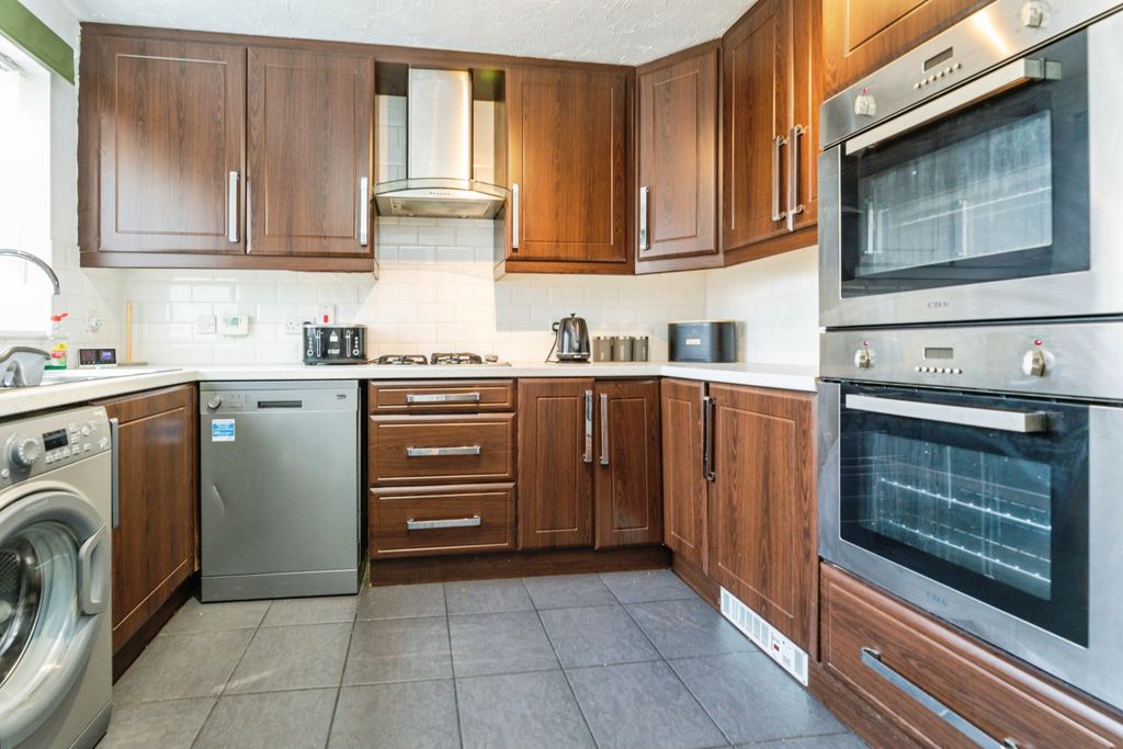 Property photo 3 of 16 Photography