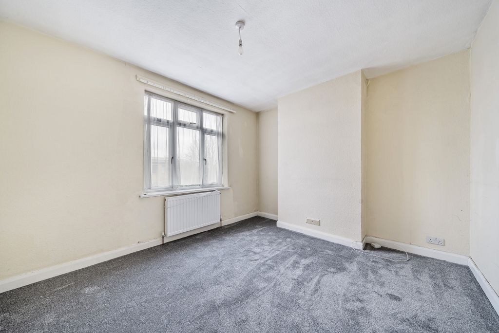 Property photo 3 of 7 1073073 (3)