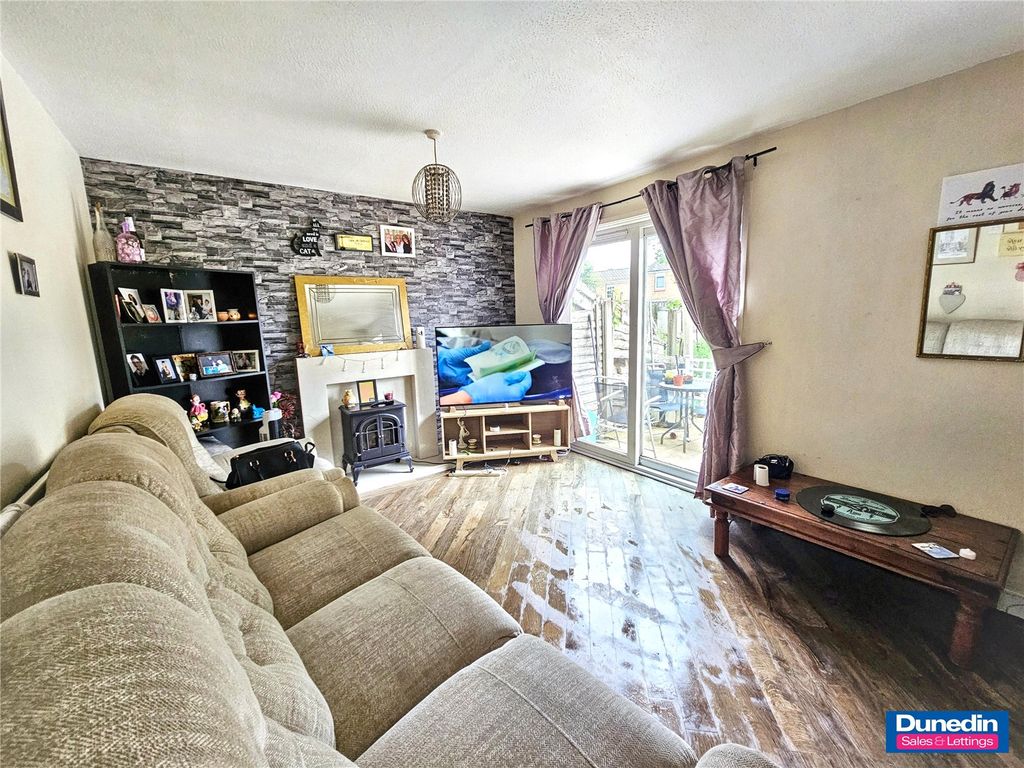 Property photo 2 of 12 Picture No. 04