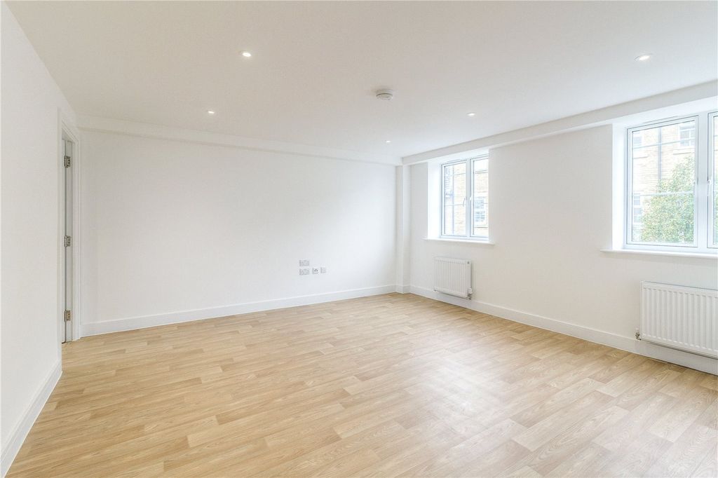 Property photo 2 of 7 Picture No. 02