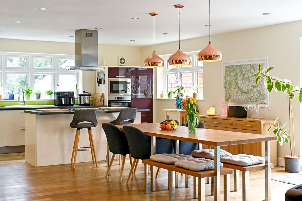 Property photo 2 of 41