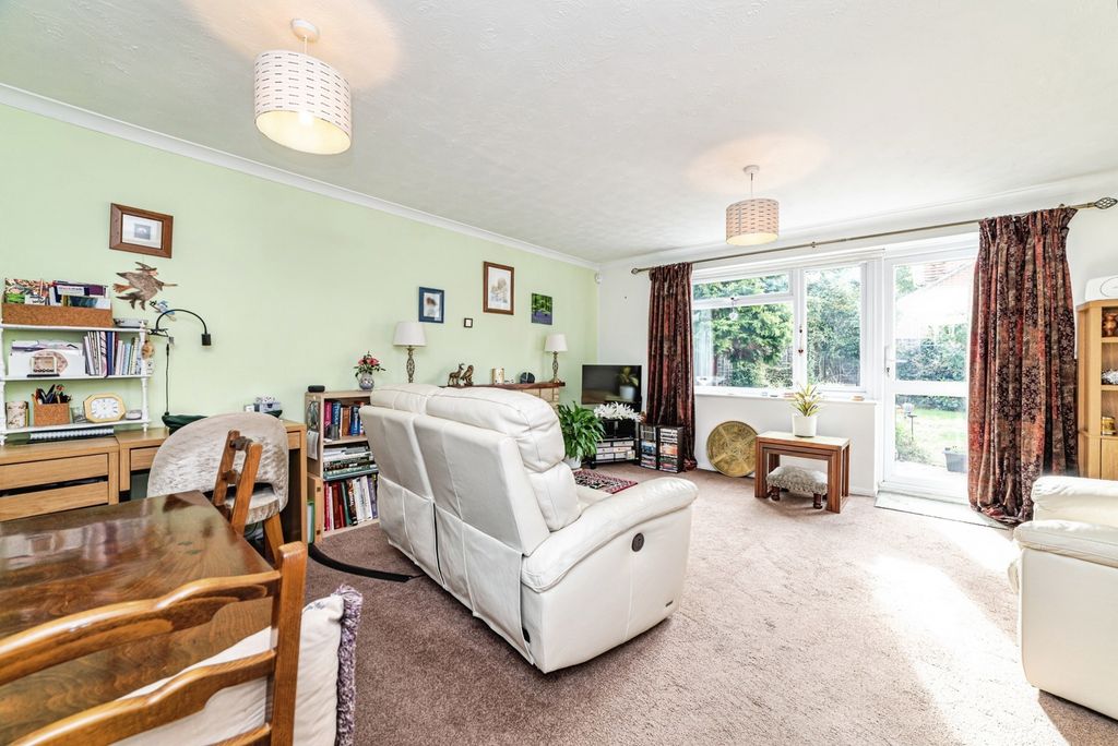 Property photo 2 of 15 Pbox-Img.Jpg