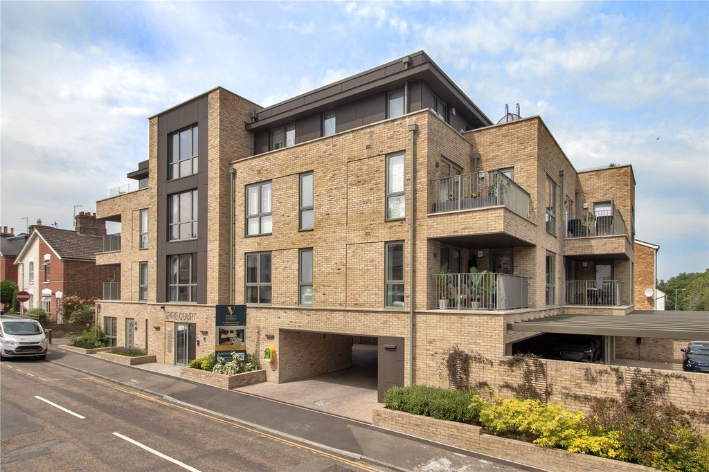Property photo 1 of 14 Spire Court
