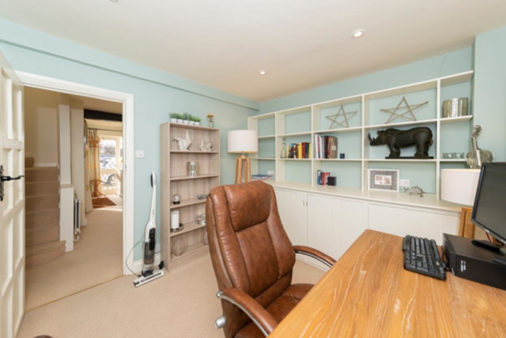 Property photo 1 of 30