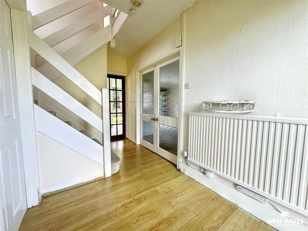 Property photo 2 of 17 Img_9603.Jpg