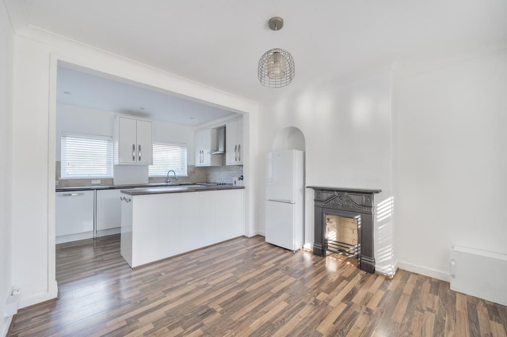 Property photo 3 of 20 Dining Room