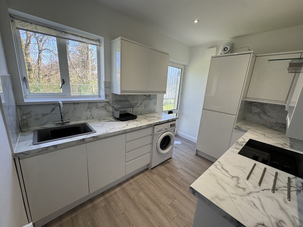 Property photo 3 of 7 Picture No. 04