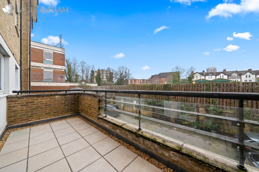 Property photo 2 of 12 Dsc02221