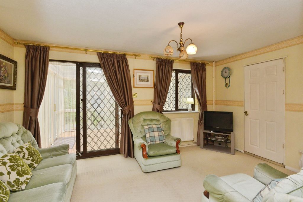 Property photo 3 of 17