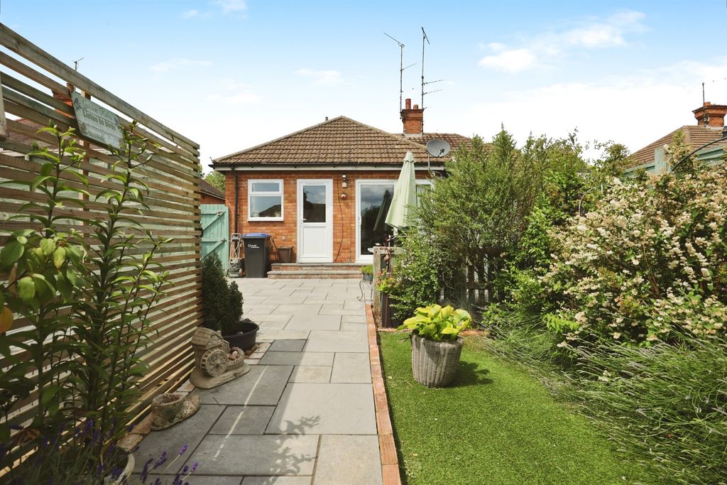 Property photo 2 of 17