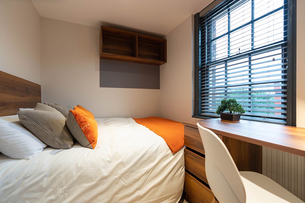 Property photo 3 of 7 Photo 2