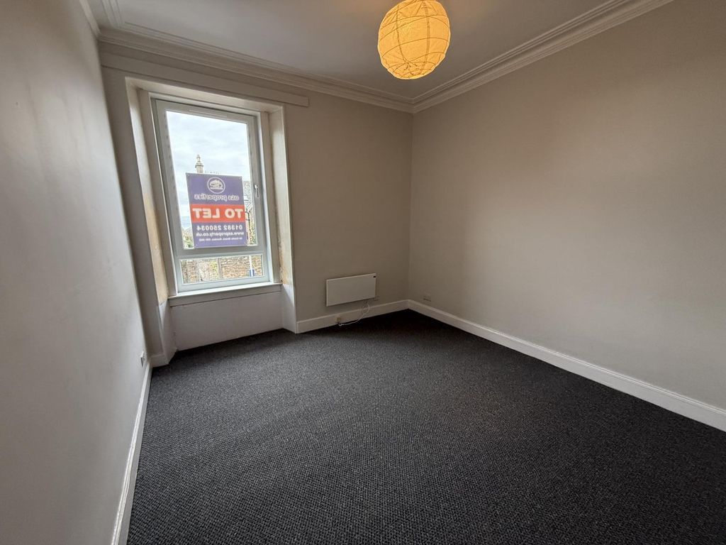 Property photo 3 of 8 Gallery