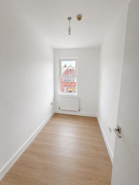 Property photo 2 of 3