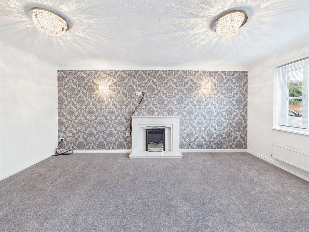 Property photo 3 of 35 Picture No. 06