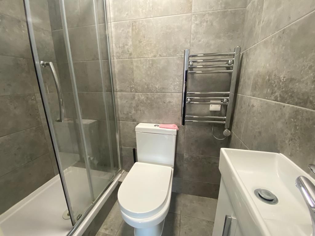 Property photo 2 of 3