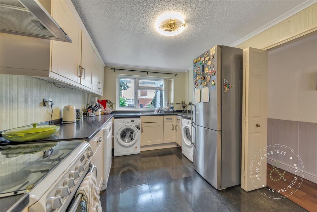 Property photo 3 of 31 Graham-Walk-10.Jpg