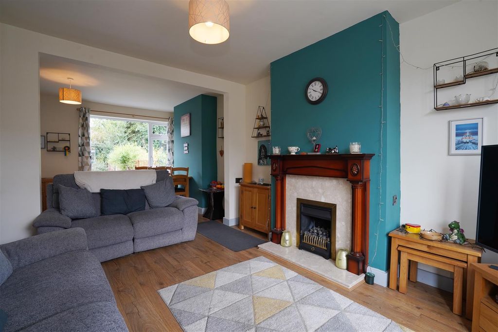 Property photo 3 of 15 8.Png
