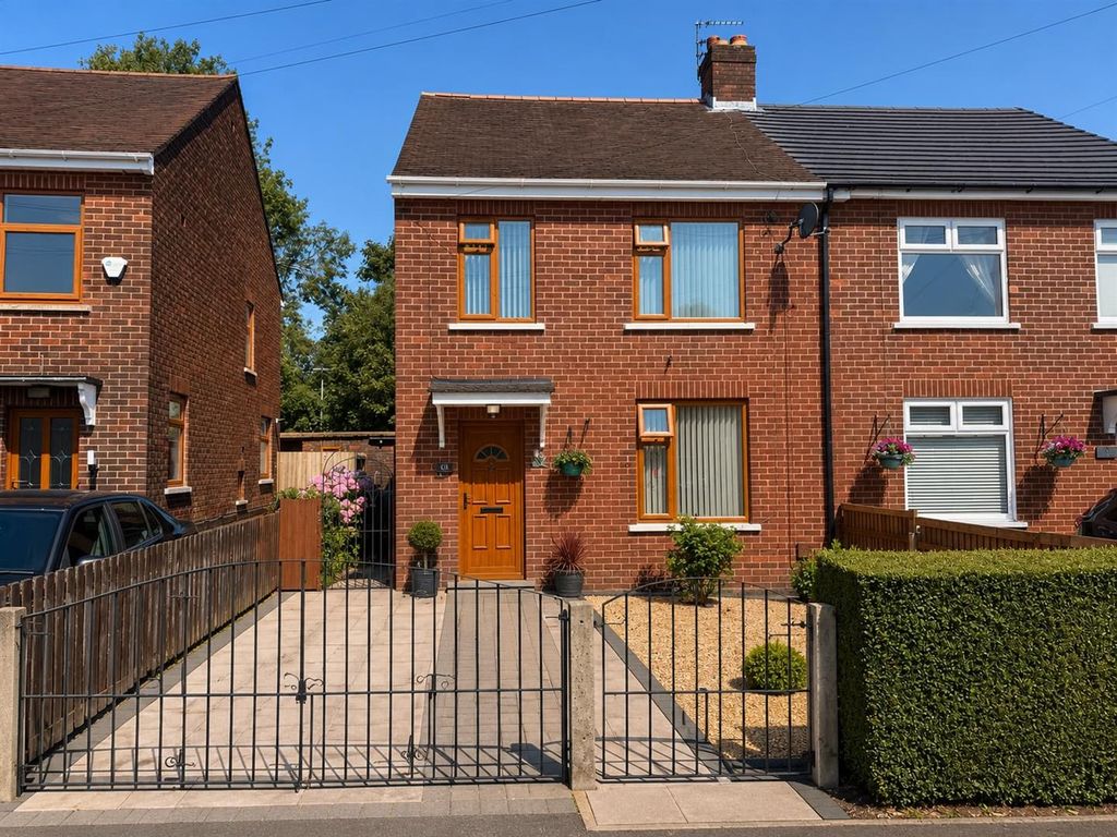 Property photo 3 of 13 10