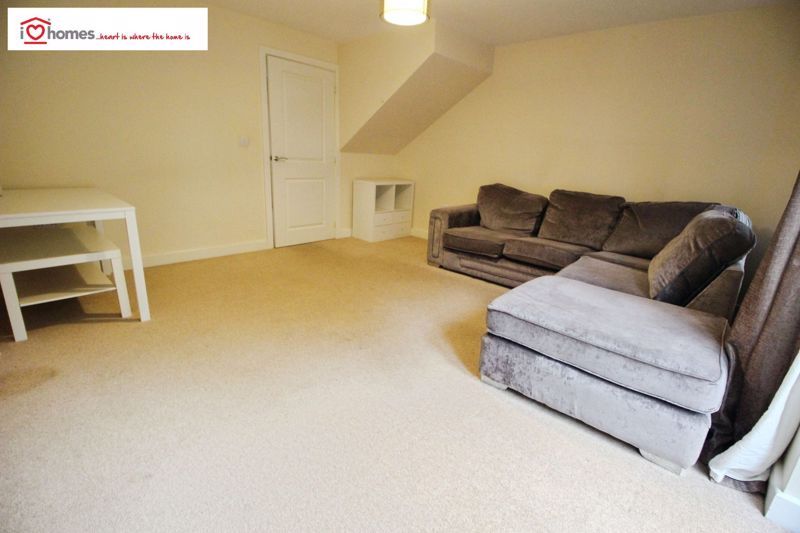 Property photo 3 of 12 Photo 2
