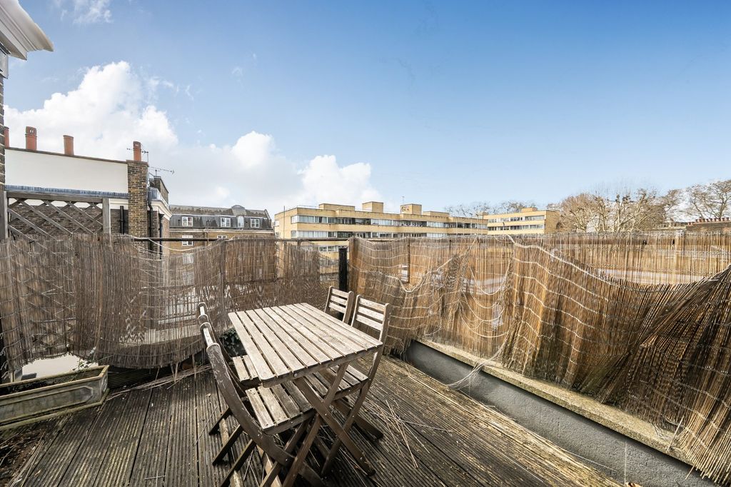 Property photo 3 of 13 Picture No. 16