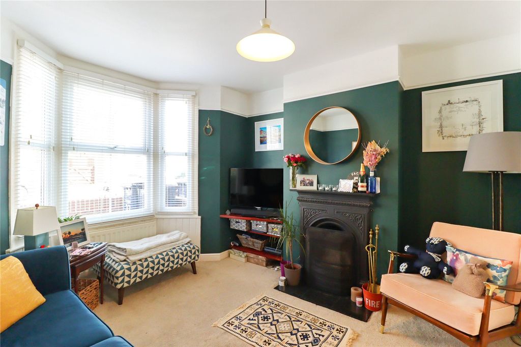 Property photo 2 of 23 Picture No. 31