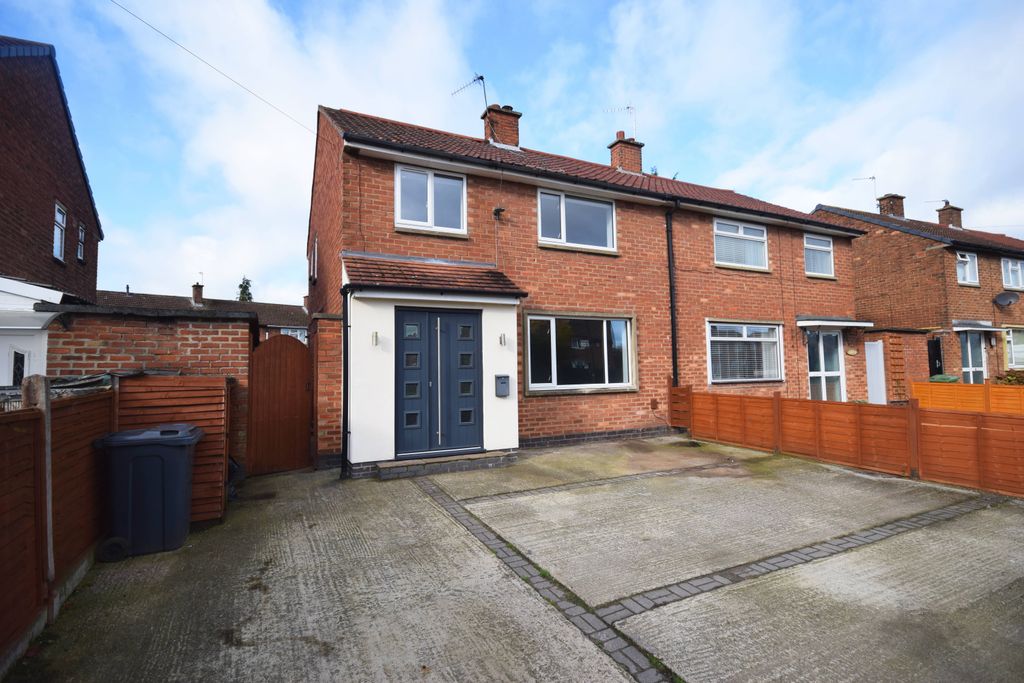 Property photo 1 of 12