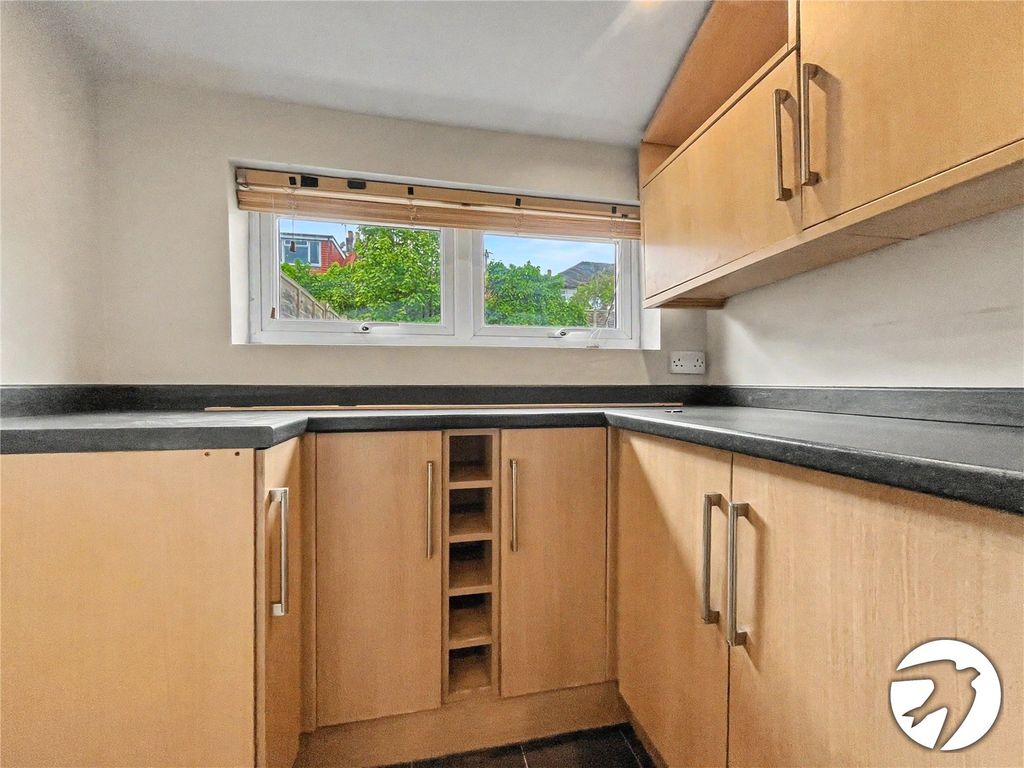 Property photo 3 of 14 Picture No. 06