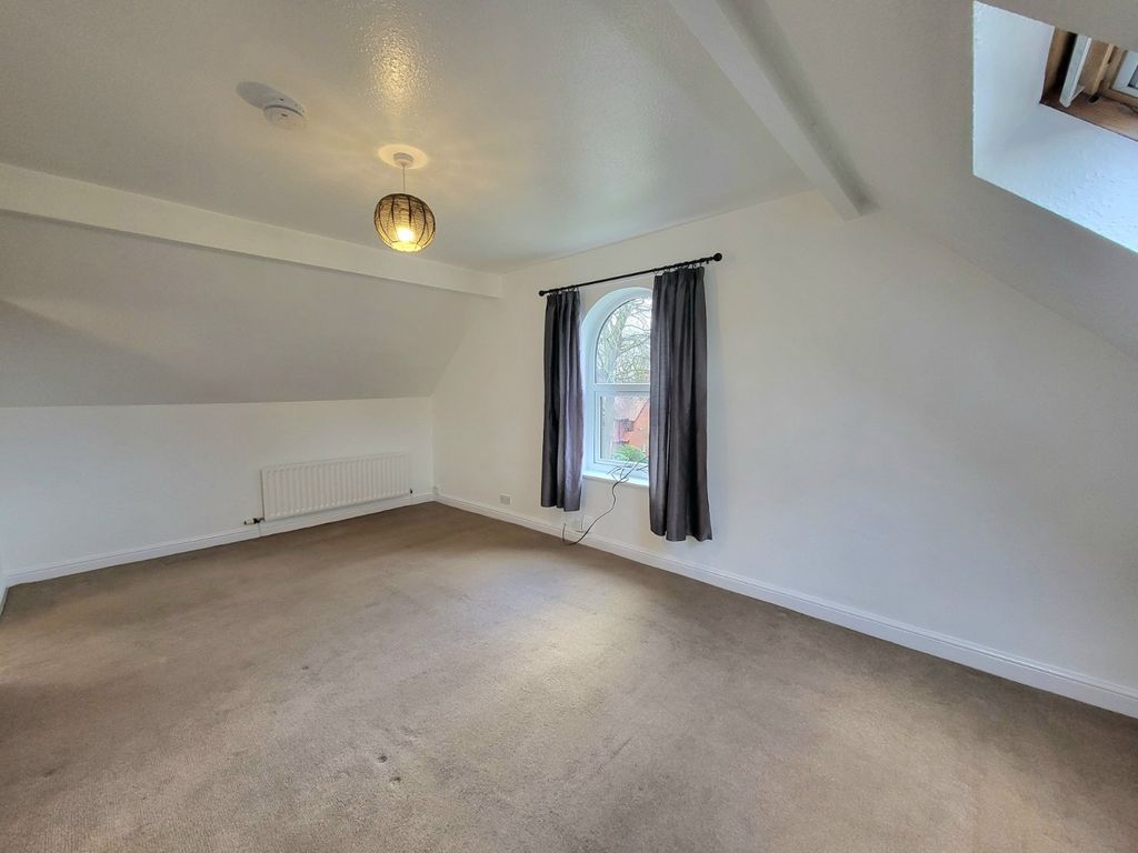 Property photo 2 of 6 Lounge