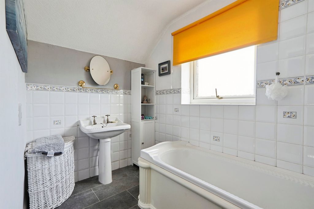 Additional image 10 of 4 bed detached house for saleScott Lane, Riddlesden, Keighley BD20