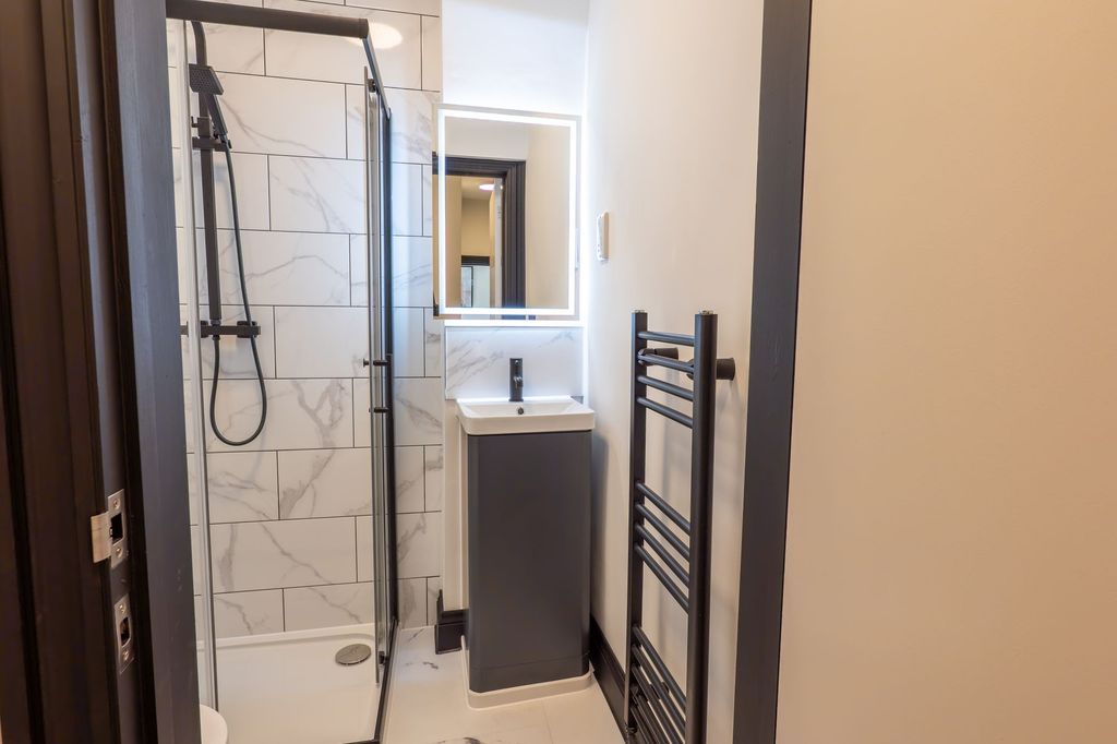 Property photo 3 of 13 Shower Room