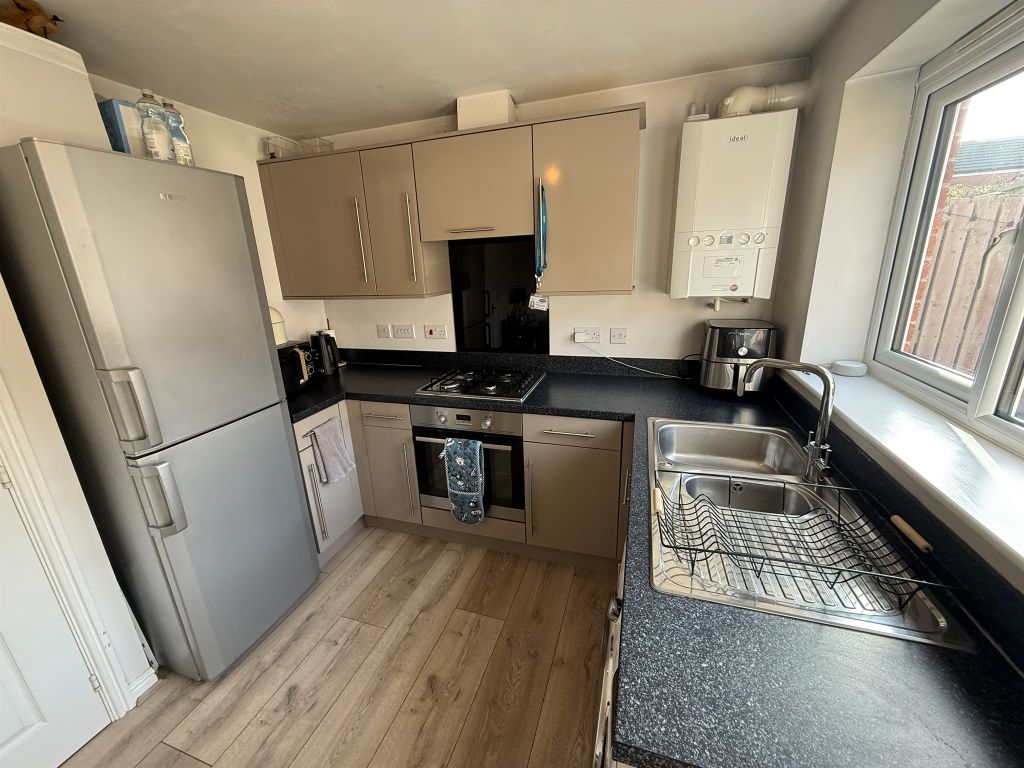 Property photo 3 of 12