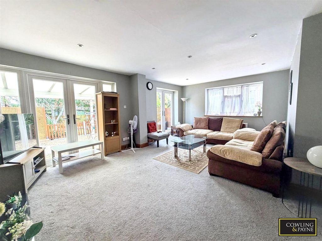 Property photo 2 of 15