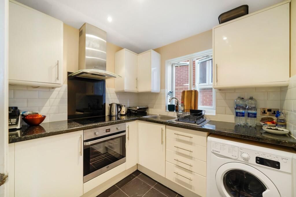 Property photo 2 of 9