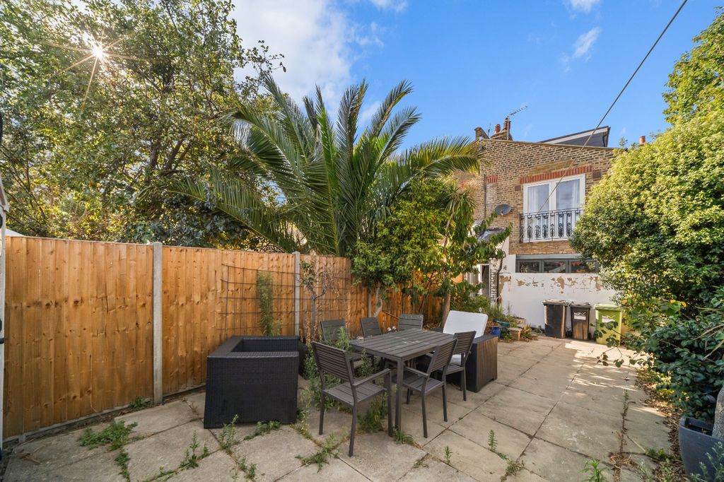 Property photo 2 of 15