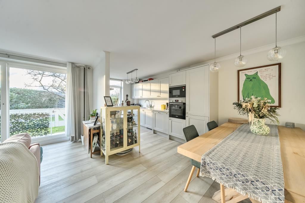 Property photo 1 of 16 Dining Room