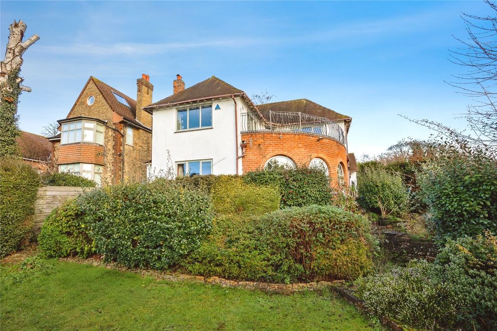 Property photo 1 of 31 Picture No. 52