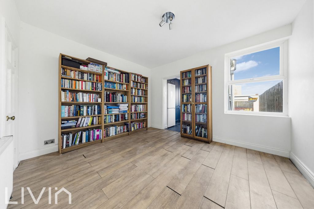 Property photo 2 of 12 2