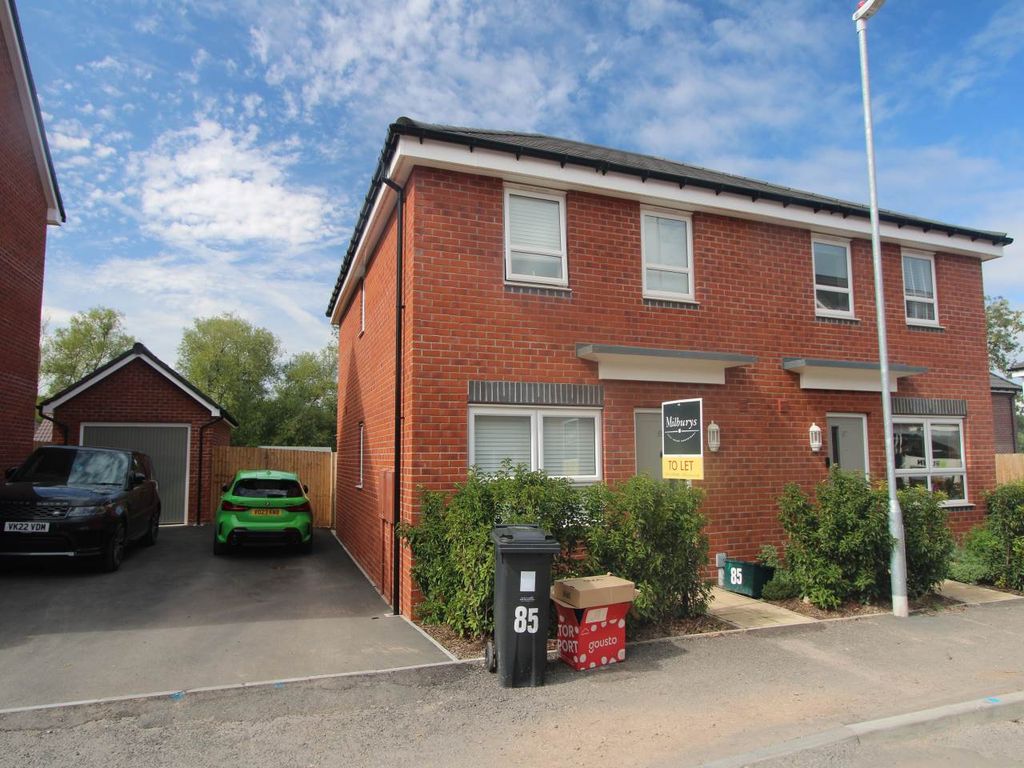 Property photo 1 of 12 Front