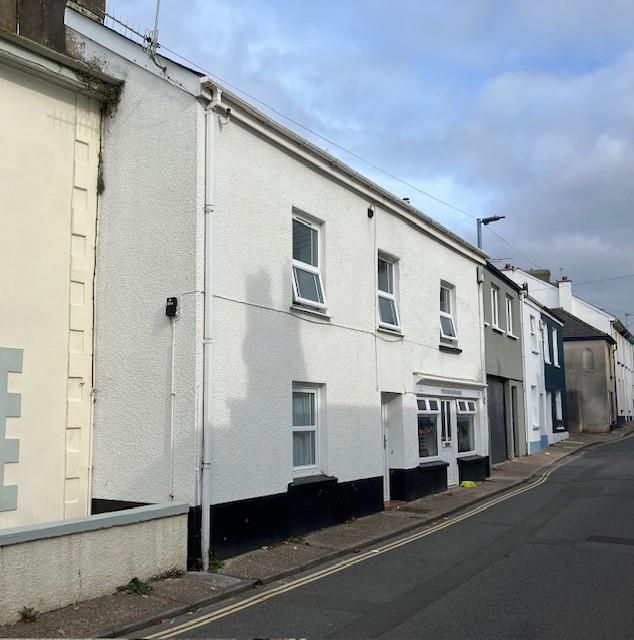 Property photo 1 of 7 Front.Jpg