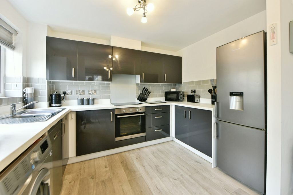 Property photo 2 of 20 Pbox-Img.Jpg