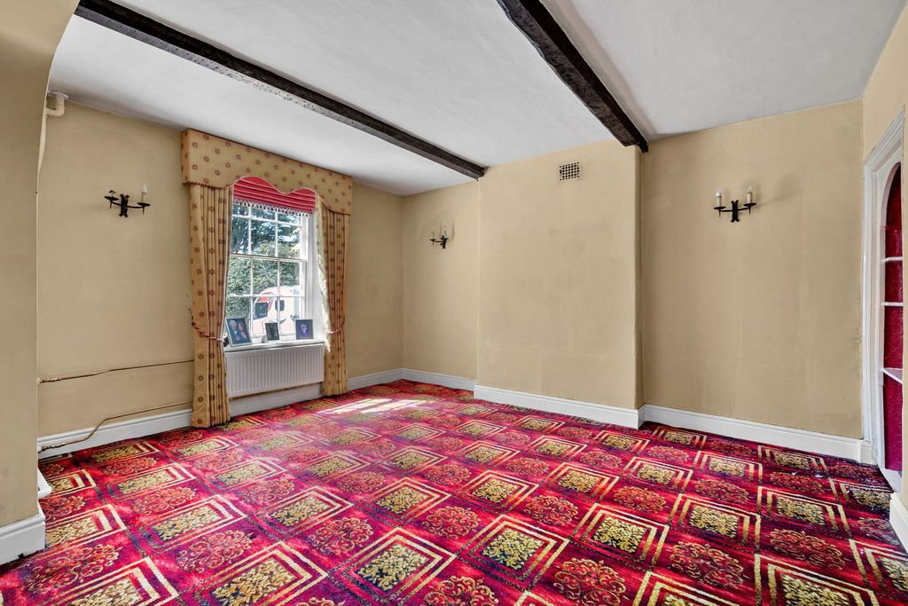 Property photo 3 of 24