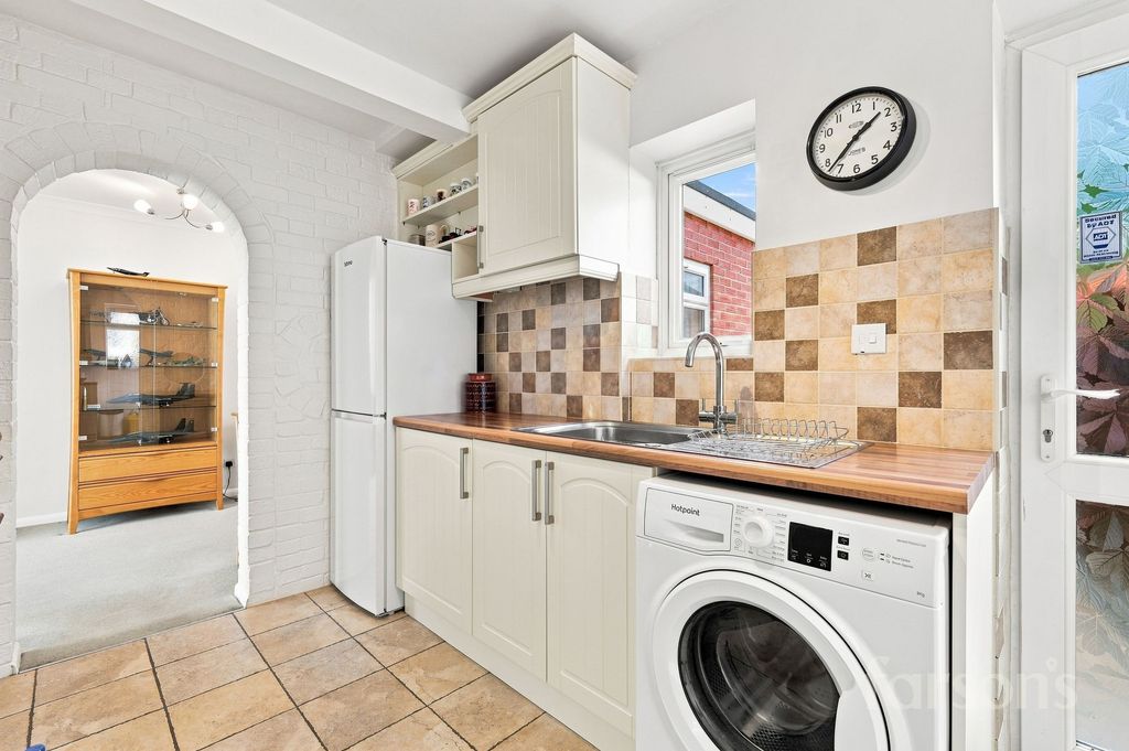 Property photo 2 of 24