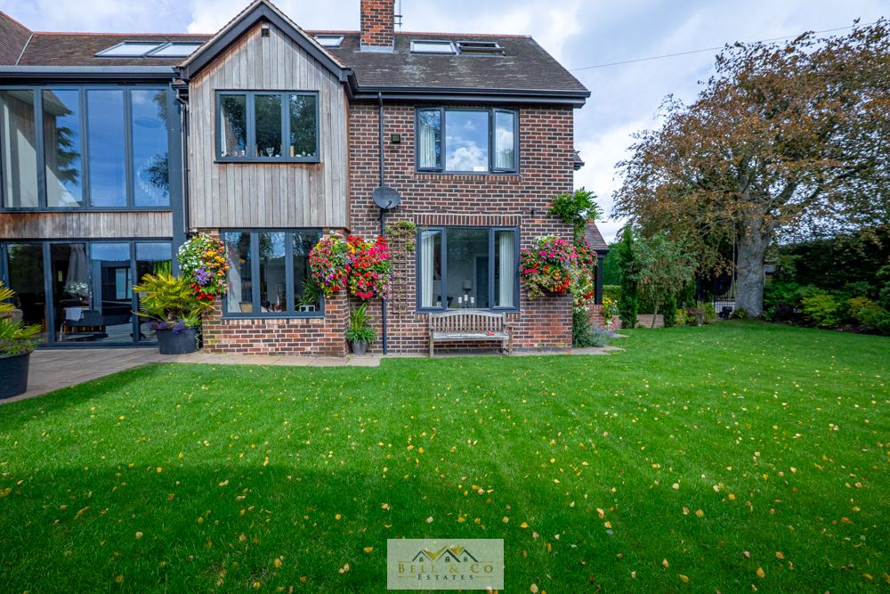 Property photo 2 of 52