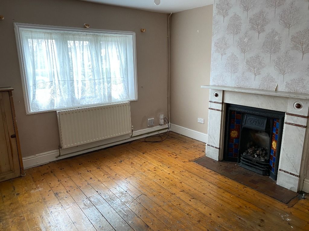 Property photo 2 of 12