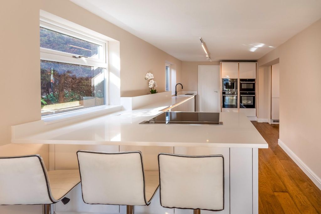 Property photo 2 of 27 Dsc_2361-Edit.Jpg