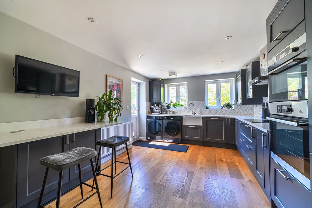 Property photo 3 of 25 1495787-17-6A5E42Aa770Ef
