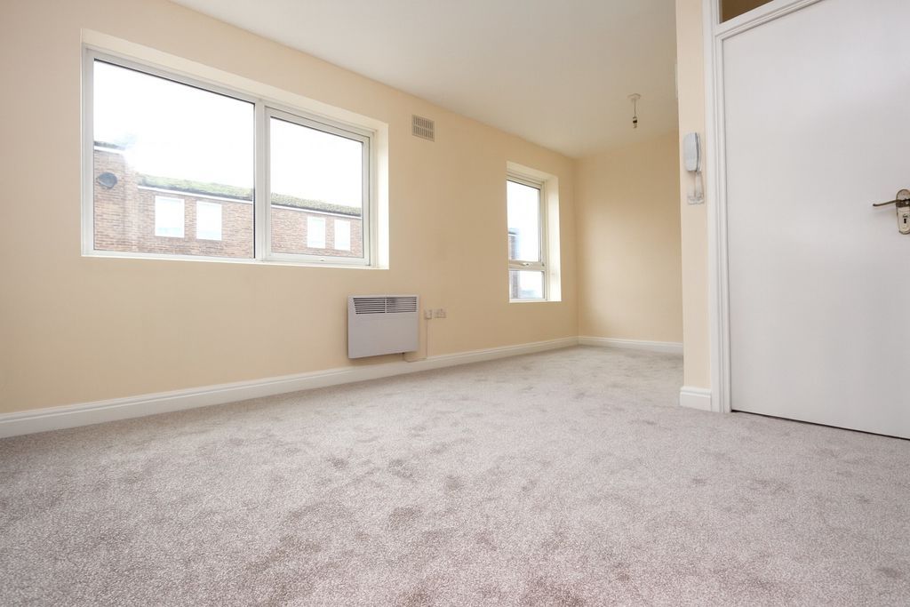 Property photo 1 of 10 Photo 2