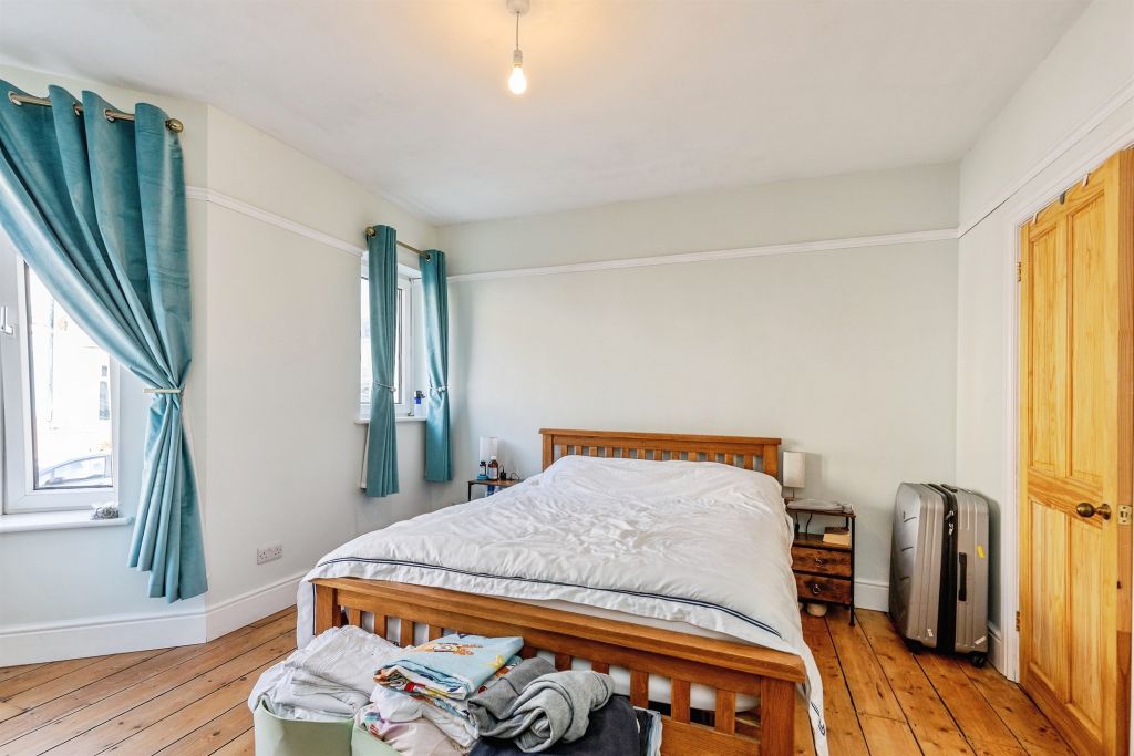 Property photo 3 of 26