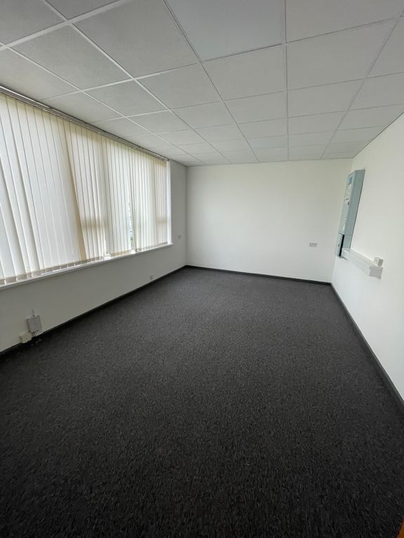 Property photo 2 of 3