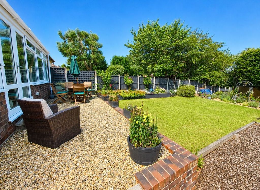 Property photo 2 of 23